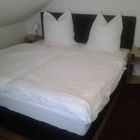 Apartment Ferienwohnung Im Dachgeschoss